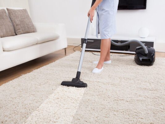 carpet cleaning with vacuum cleaner